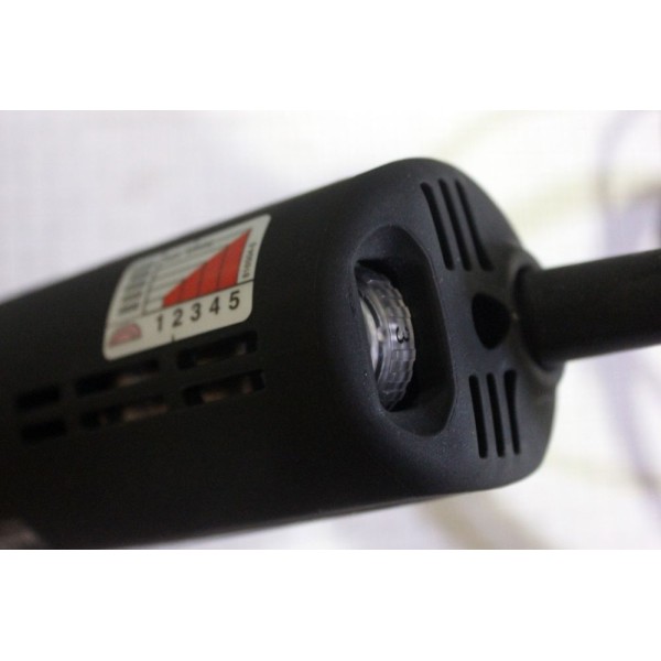 Угловая шлифовальная машина Makita 9565 CVR