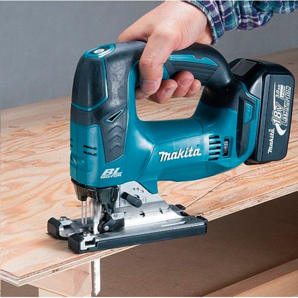 Аккумуляторный лобзик Makita DJV 182 Z