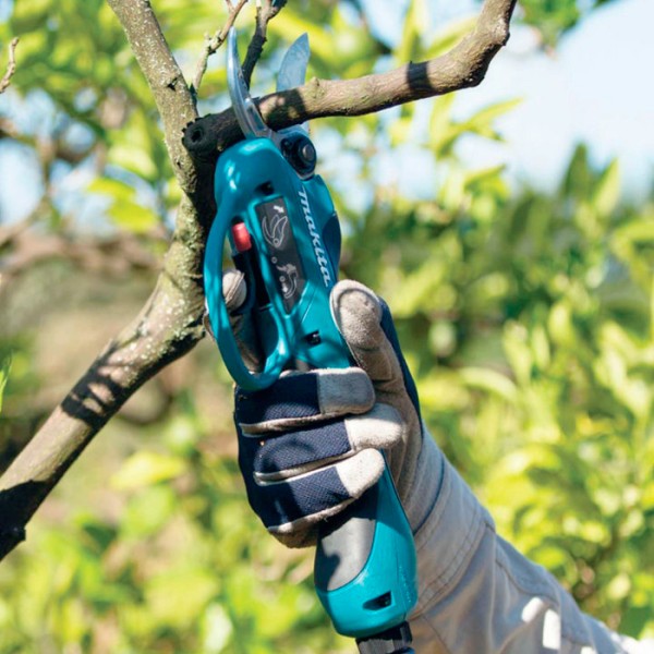 Аккумуляторный секатор Makita DUP 361 Z