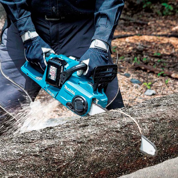 Аккумуляторная цепная пила Makita DUC 353 Z