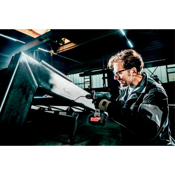 Аккумуляторная дрель-шуруповерт Metabo BS 18 LTX-3 BL I LiHD