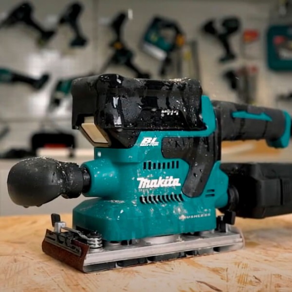 Аккумуляторная вибрационная шлифмашина Makita DBO381ZU без акб