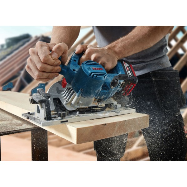 Акумуляторна циркулярна пила Bosch Professional GKS 185-LI, без акб та з/п