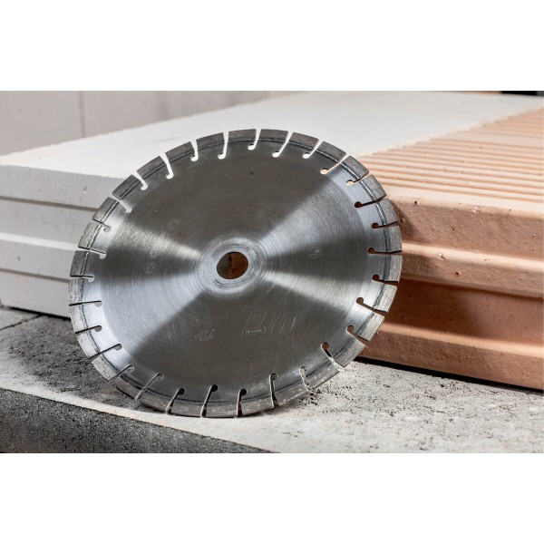 Алмазный отрезной круг универсальный Metabo Professional UP, 125x22,23 мм