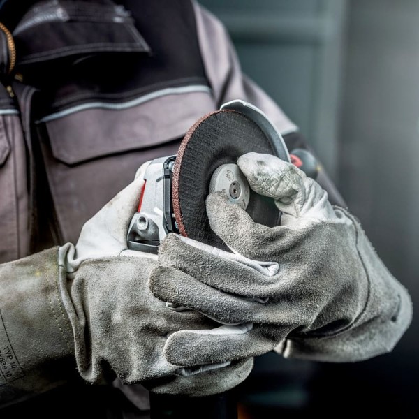 Угловая шлифмашина Metabo WA 13-125 Quick