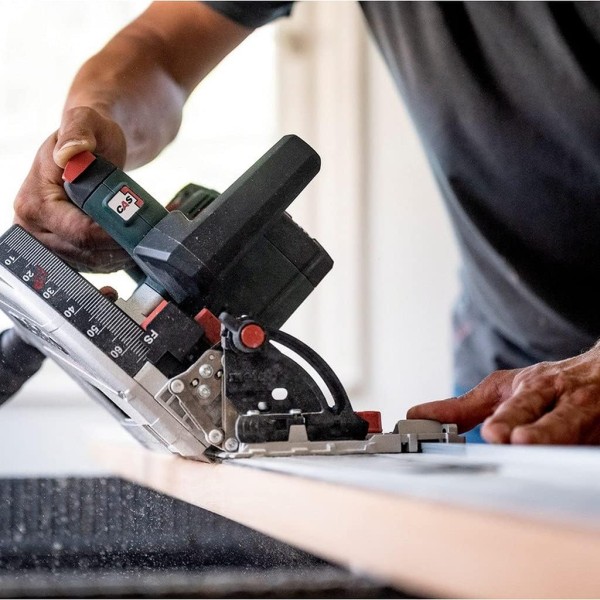 Акумуляторна дискова пила Metabo KS 18 LTX 66 BL, торцювальна шина KFS 44, кейс, без акб
