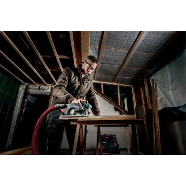 Аккумуляторная дисковая пила Metabo KS 18 LTX 57, торцовочная шина KFS 44, кейс, без акб