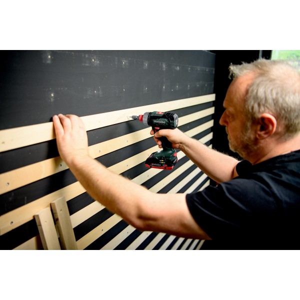 Аккумуляторная дрель-шуруповерт Metabo BS 18 L Quick с 2 акб 18V 2 Ah, з/п SC 30 в metaBOX 145