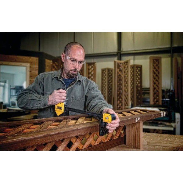 Триггерная струбцина XL DeWALT, 600 мм