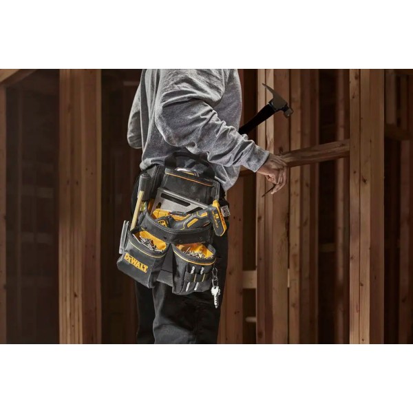 Сумка для инструментов с ремнем DeWALT