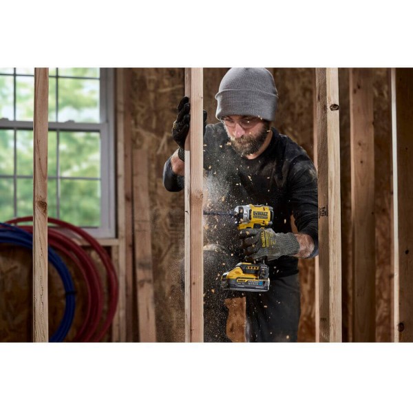 Шуруповерт ударный аккумуляторный DeWALT DCF860N, без акб и з/у