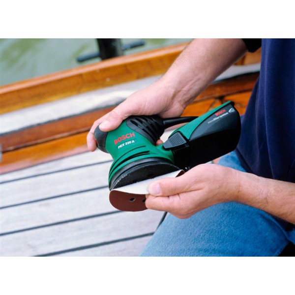 Эксцентриковая шлифмашина Bosch PEX 220 A