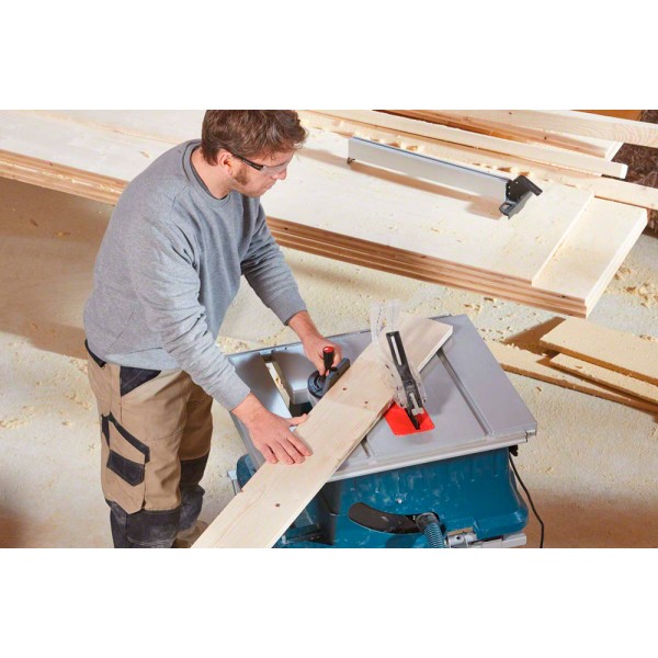 Распиловочный стол Bosch GTS 635-216 Professional