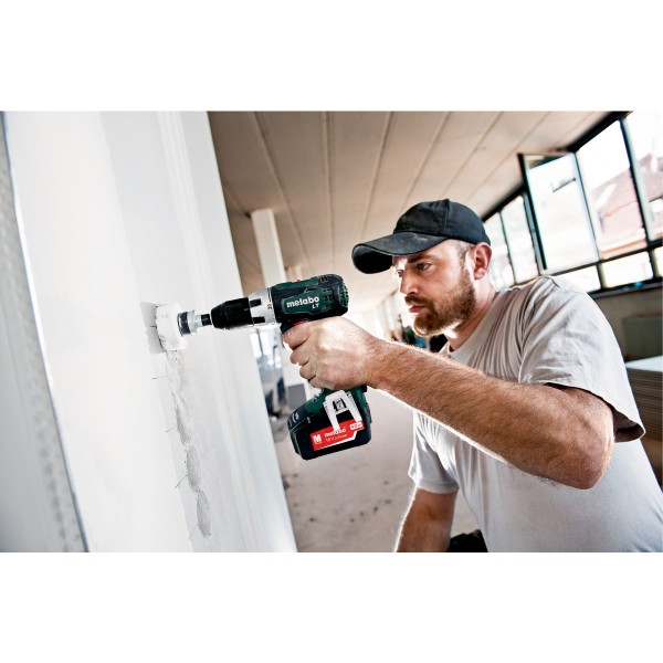 Аккумуляторная дрель-шуруповерт Metabo BS 18 LT LiHD