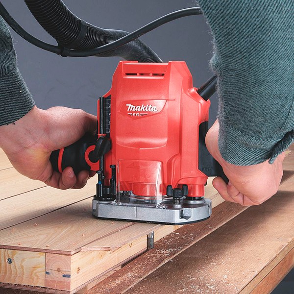 Фрезер Makita M3601