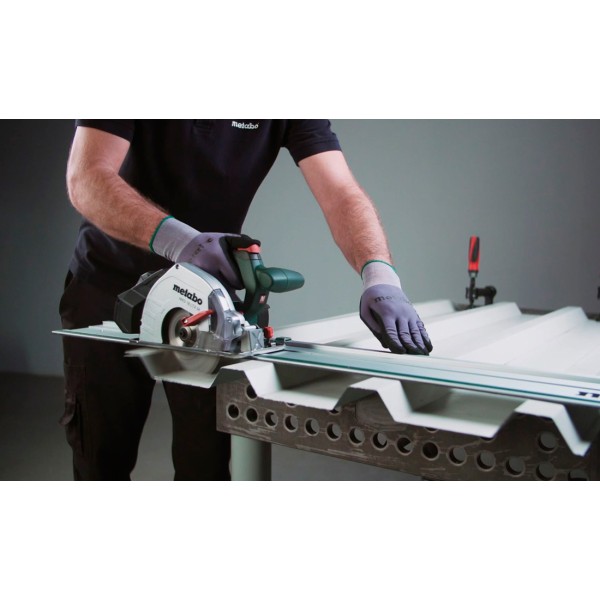 Аккумуляторная дисковая пила по металлу Metabo MKS 18 LTX 58 (без АКБ) в MetaBox