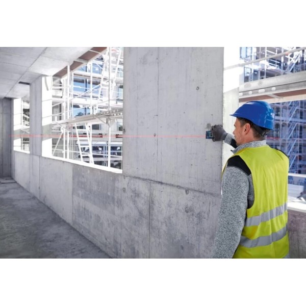 Лазерный дальномер Bosch Professional GLM 100-25 C с чехлом