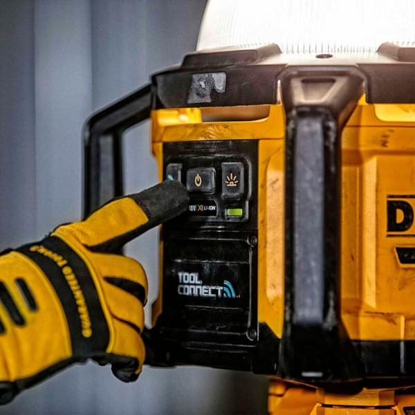 Фонарик аккумуляторный светодиодный DeWALT DCL074