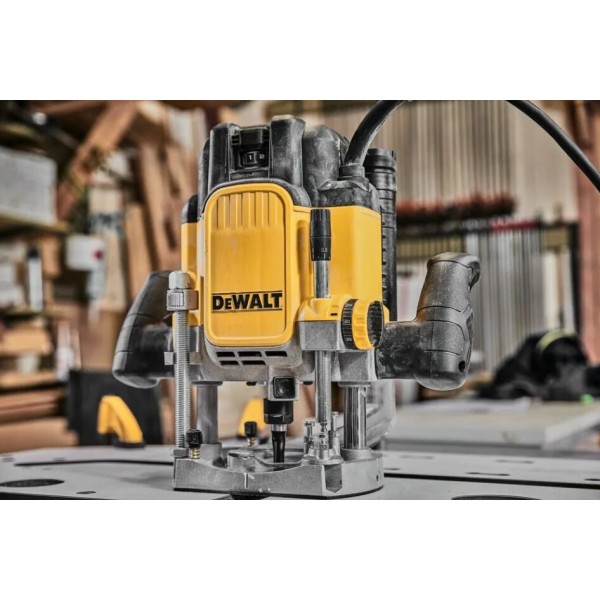 Фрезер DeWalt DWE625KT у кейсі