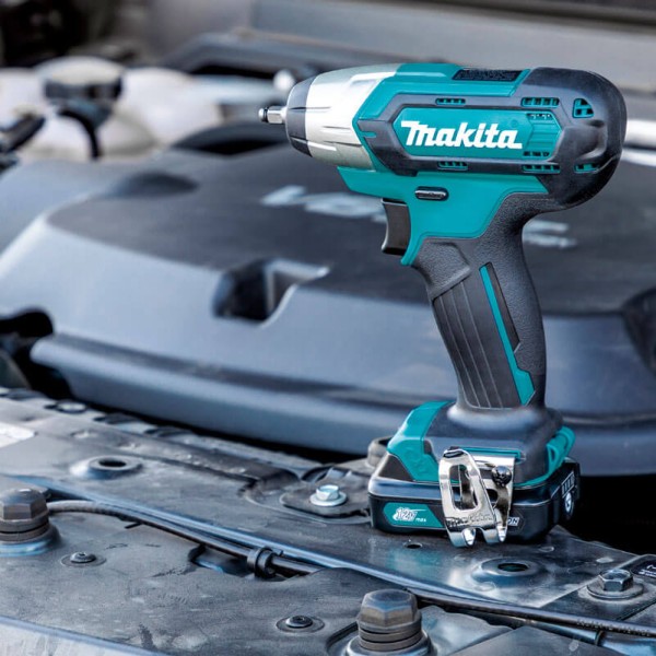 Аккумуляторный гайковерт Makita TW060DZ