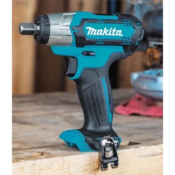 Аккумуляторный ударный гайковерт Makita TW141DWME в кейсе с 2 акб 12V 4.0 Ah и з/у DC10WC