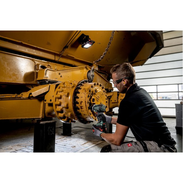 Аккумуляторный ударный гайковерт Metabo SSW 18 LTX 800 BL в MetaBox с 2 акб LIHD 18 V 5.5 Ah, з/у ASC 145