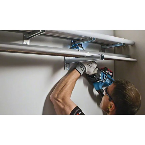Акумуляторна ножівка Bosch Professional GSA 18V-32 без акб