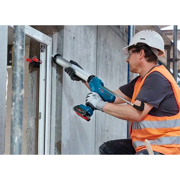 Аккумуляторный пистолет для герметиков Bosch Professional GCG 18V-600, без акб и з/у