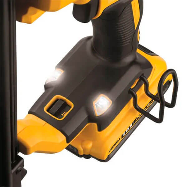 Степлер скобозабивной аккумуляторный бесщеточный DeWALT DCN681D2