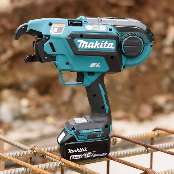 Акумуляторний пістолет для в'язки арматури Makita DTR180ZK, без акб