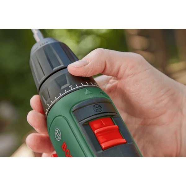 Аккумуляторная дрель-шуруповерт Bosch Easydrill 18V-40 с 2 акб 1.5Ah, з/у AL 18V-20 в кейсе