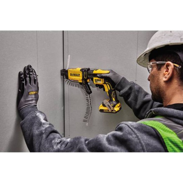 Шуруповерт акумуляторний безщітковий DeWALT DCF620N, без акб, з/п