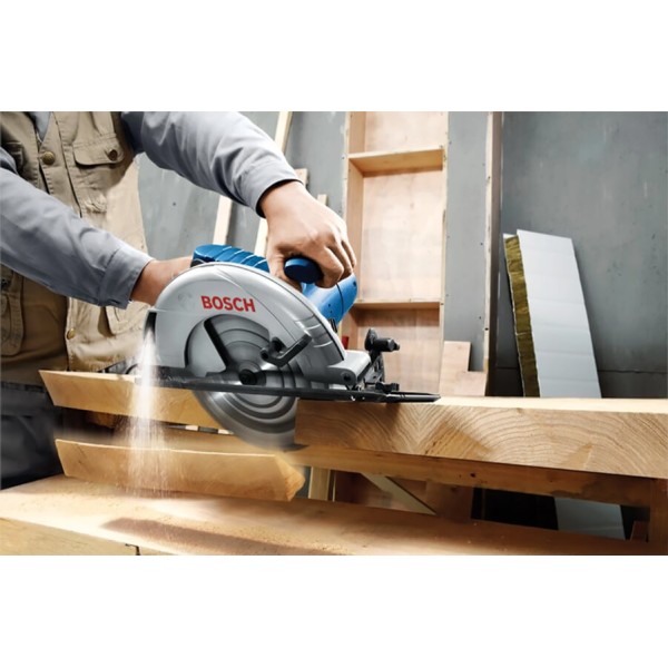 Дискова пила Bosch Professional GKS 235 Turbo
