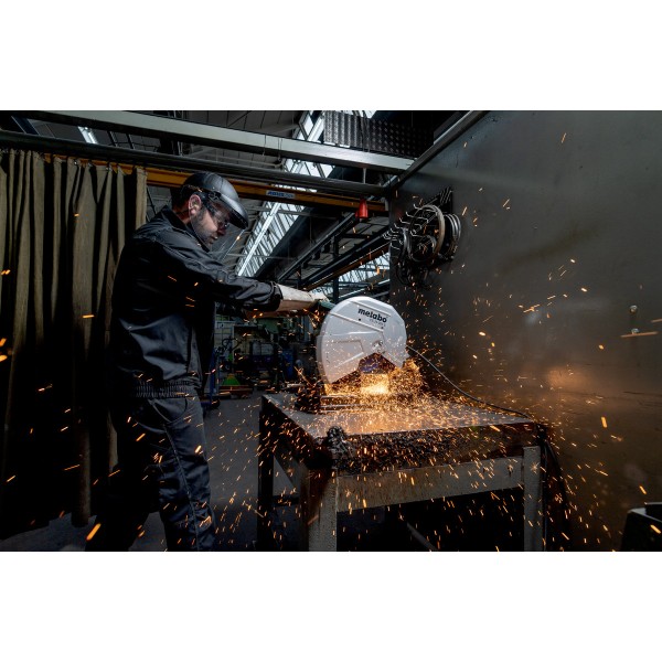 Отрезная пила по металлу Metabo CS 22-355