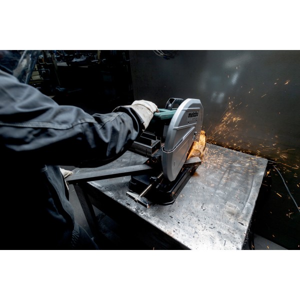 Отрезная пила по металлу Metabo CS 24-355 S