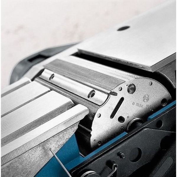 Рубанок электрический Bosch GHO 40-82