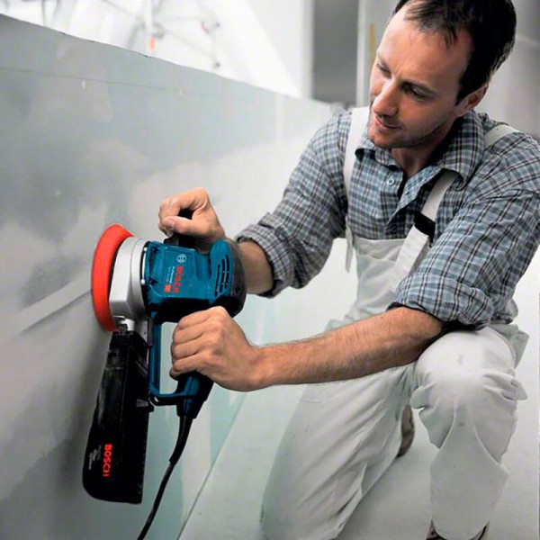 Эксцентриковая шлифмашина Bosch Professional GEX 34-150 с адаптером для пылесоса, шлифтарелкой и шлифлистом С470