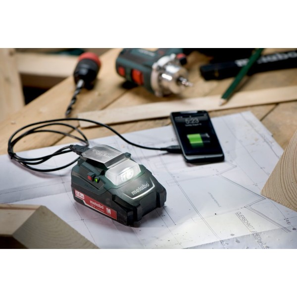 Аккумуляторный адаптер питания Metabo PA 14.4-18 LED-USB