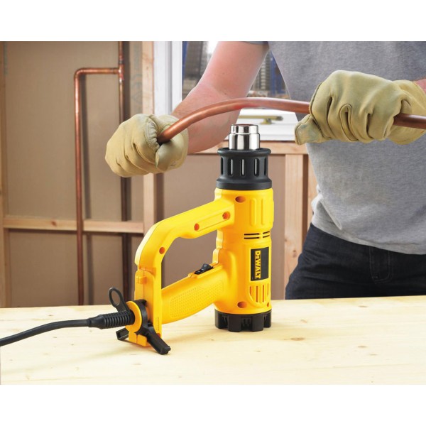 Термоповітродувка DeWalt D26411