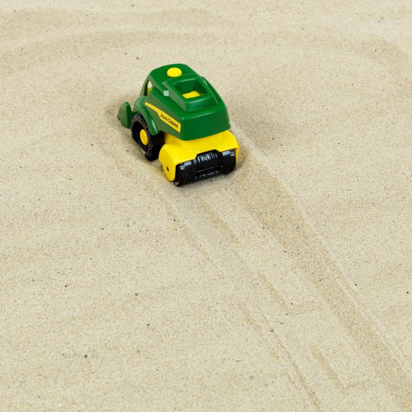 Игрушечный комбайн Klein John Deere (3961)