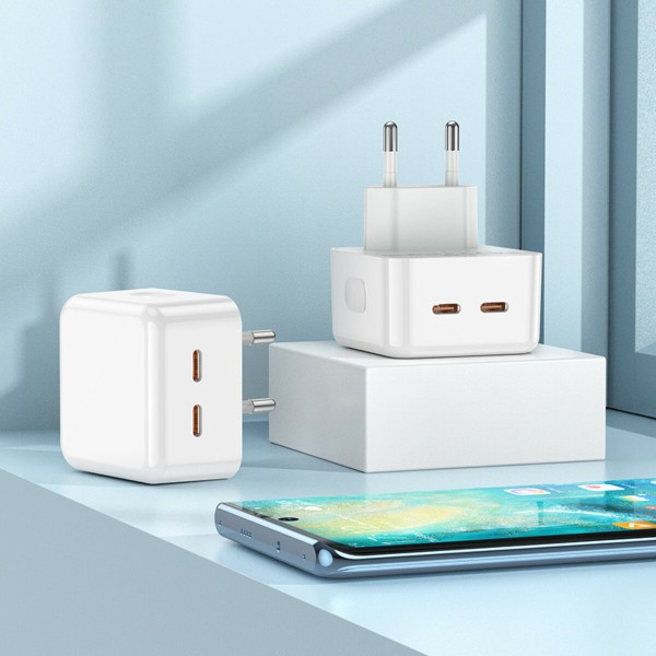 Мережевий зарядний пристрій BOROFONE BA76A Source dual port PD35W(2C) charger White (BA76AW)
