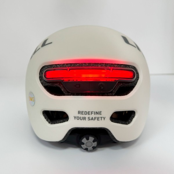 Захисний шолом Livall L23 (L) Ivory White (58-62см), сигнал поворотів та стопів, додаток, зйомний візор (пульт BR80 в комплекті не іде) (LIV-000L23-4310)