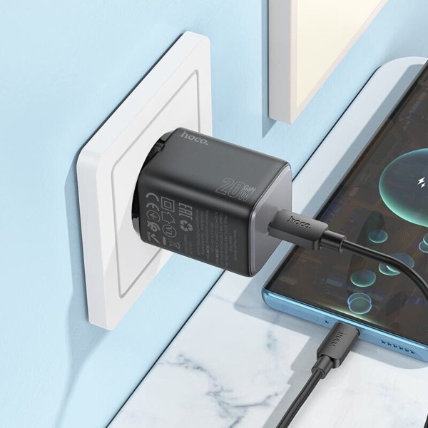 Мережевий зарядний пристрій HOCO N40 Mighty single port PD20W charger set(C to iP) Black (6942007616980)