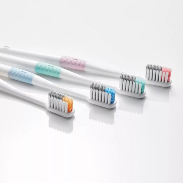 Набір зубних щіток Xiaomi DOCTOR B Colors 4 шт (NUN4006RT )