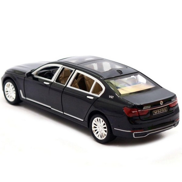 Автомодель автомобиля BMW 760 7695(Black) свет, звук, открываются двери