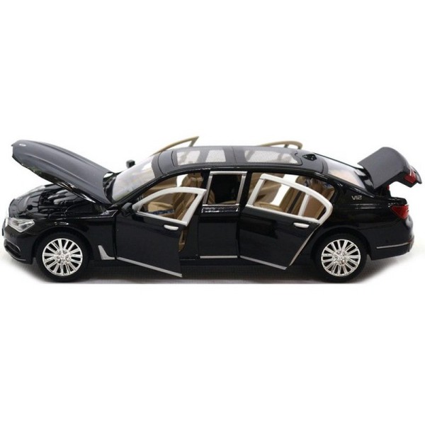 Автомодель автомобиля BMW 760 7695(Black) свет, звук, открываются двери