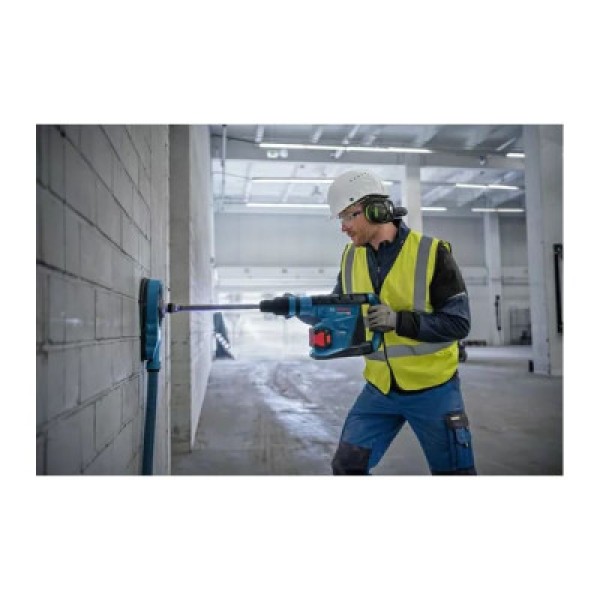 Акумуляторний перфоратор Bosch GBH 18V-40 C без акб і зп