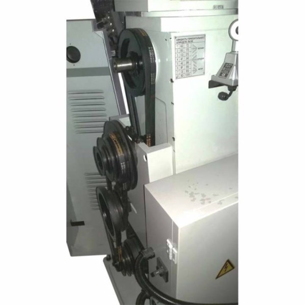 Универсальный фрезерный станок FDB Maschinen TMM110W с поворотным столом