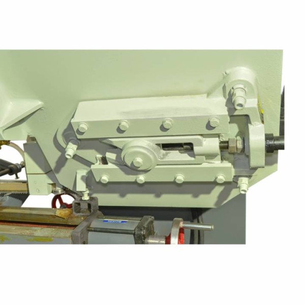 Ленточная пила по металлу FDB Maschinen SG 380