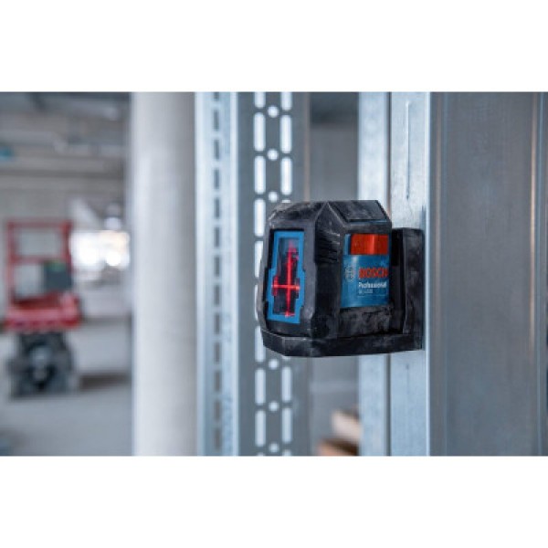 Лазерний нівелір Bosch Professional GLL 12-22 з батарейками та чохлом
